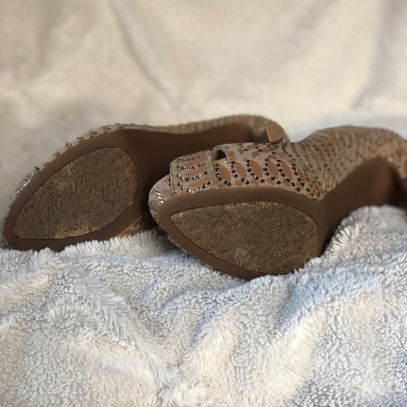 Gianni Bini Heels - Picture 2 of 3